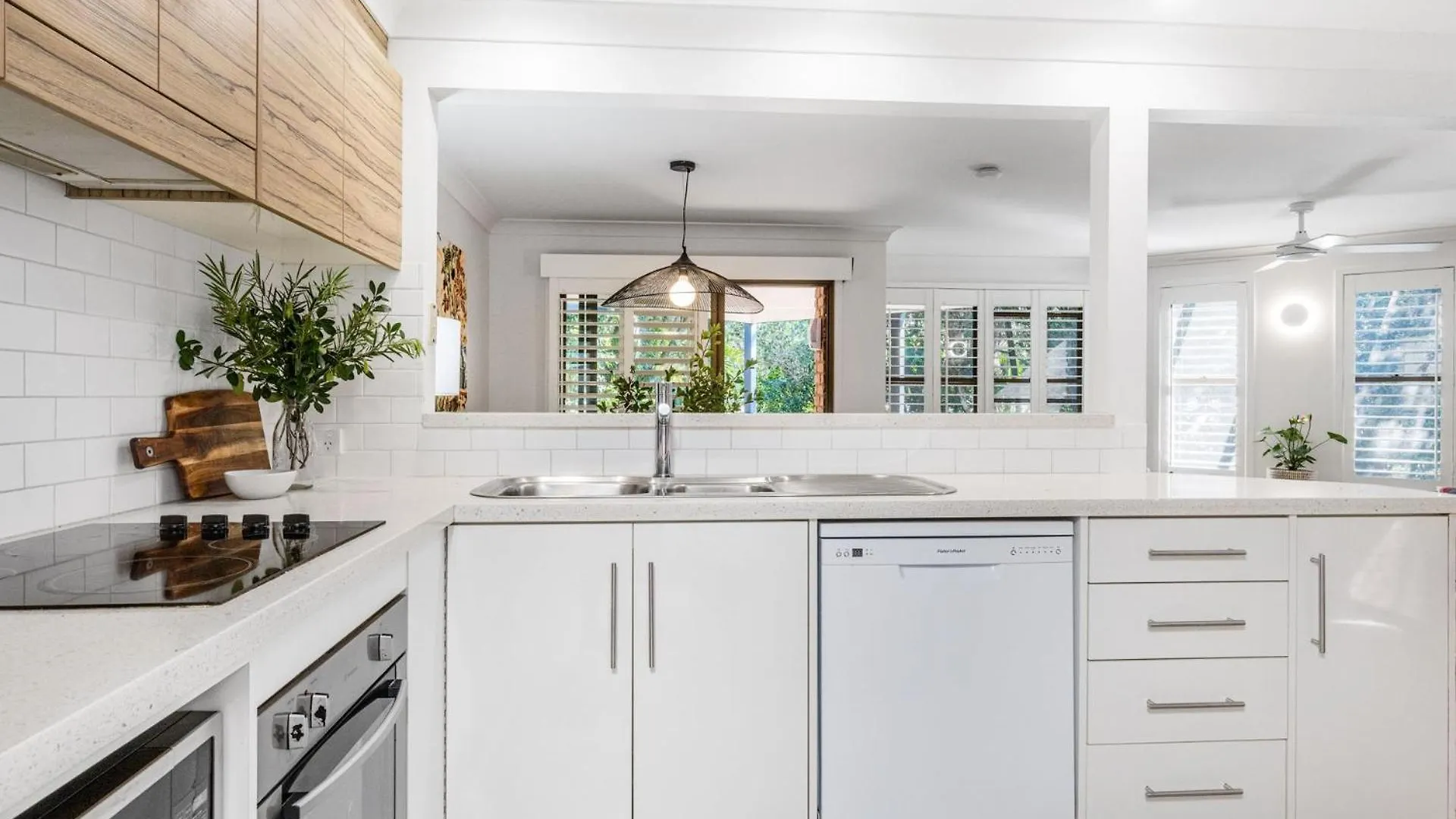 East Coast Escapes Calinda Sol 6 Villa Byron Bay